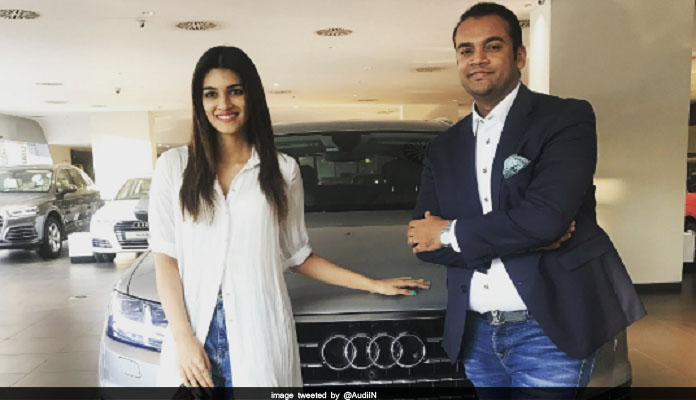 Actress kriti bought the luxury Audi Q7
