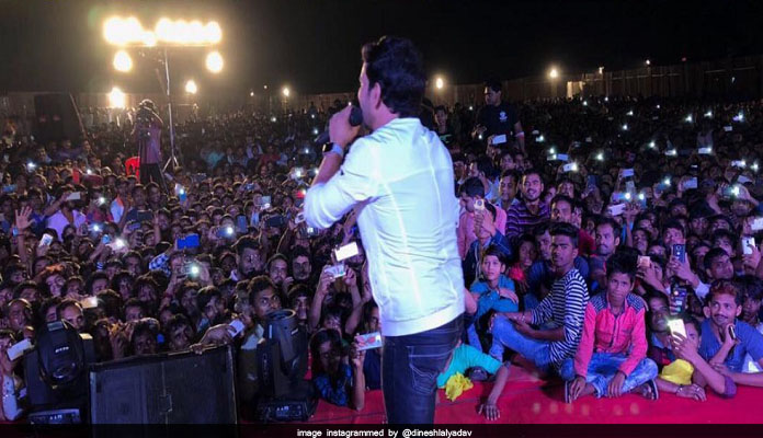 Dinesh lal yadav stage show housefull of public