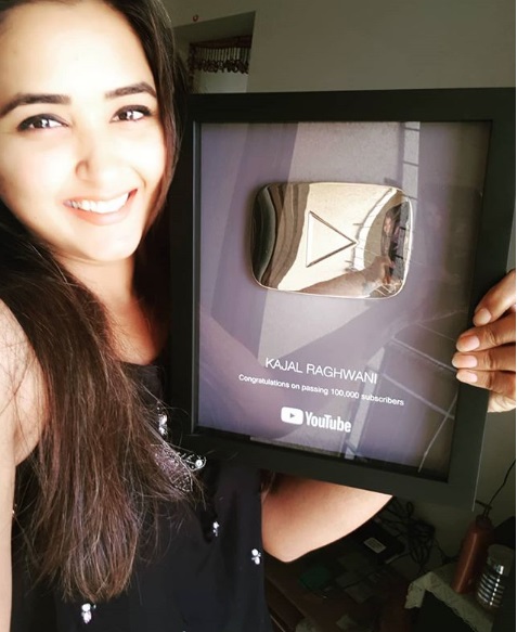 Kajal raghwani with youtube award