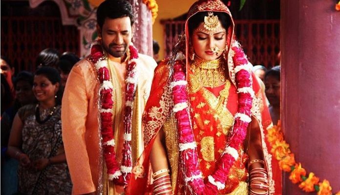 Nirahua-Anjana's romantic couple in 'Saiyaji Dagabha'
